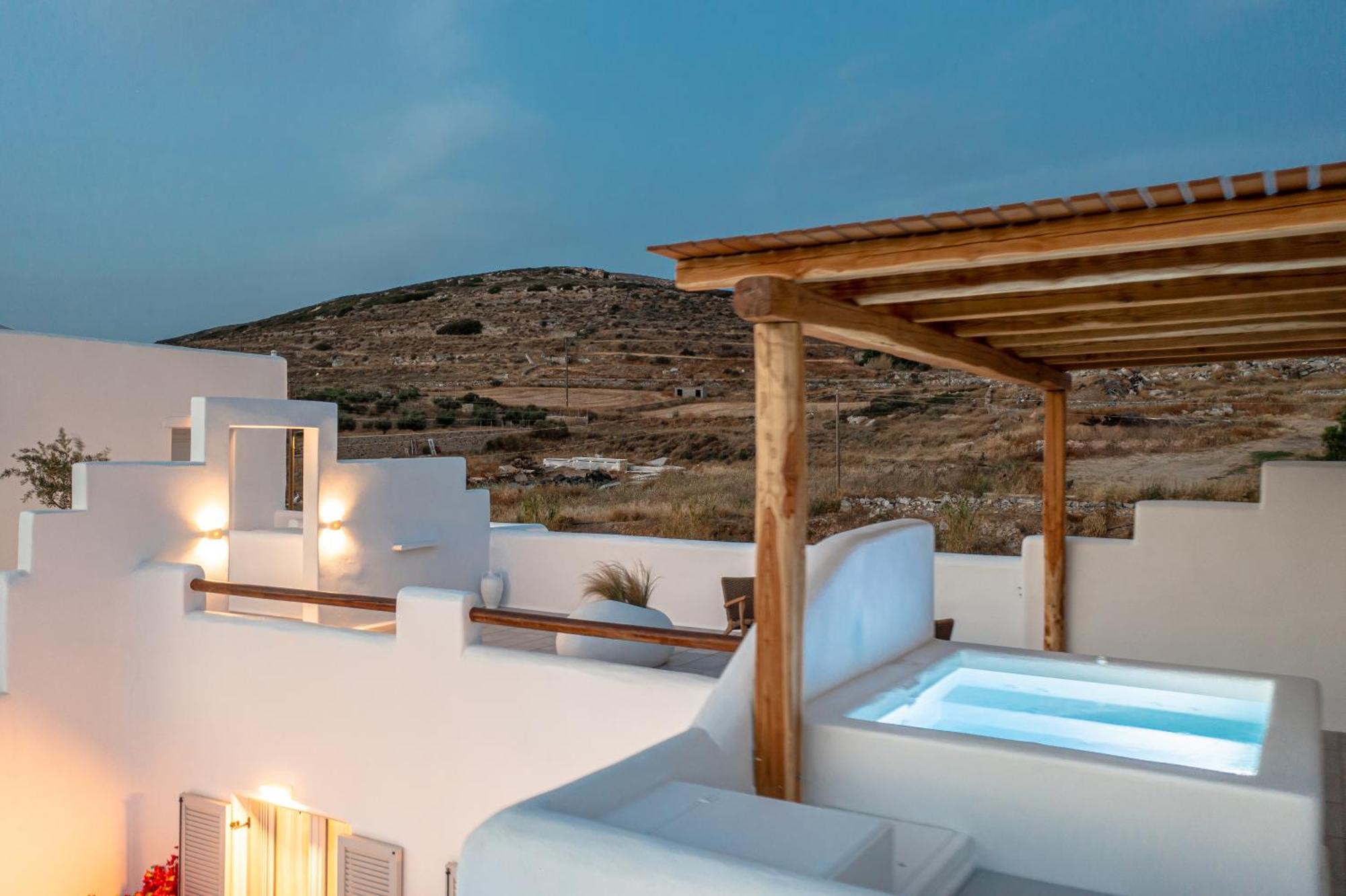 Ariadne'S Crown Luxury Suites With Private Pool Vivlos Exterior photo