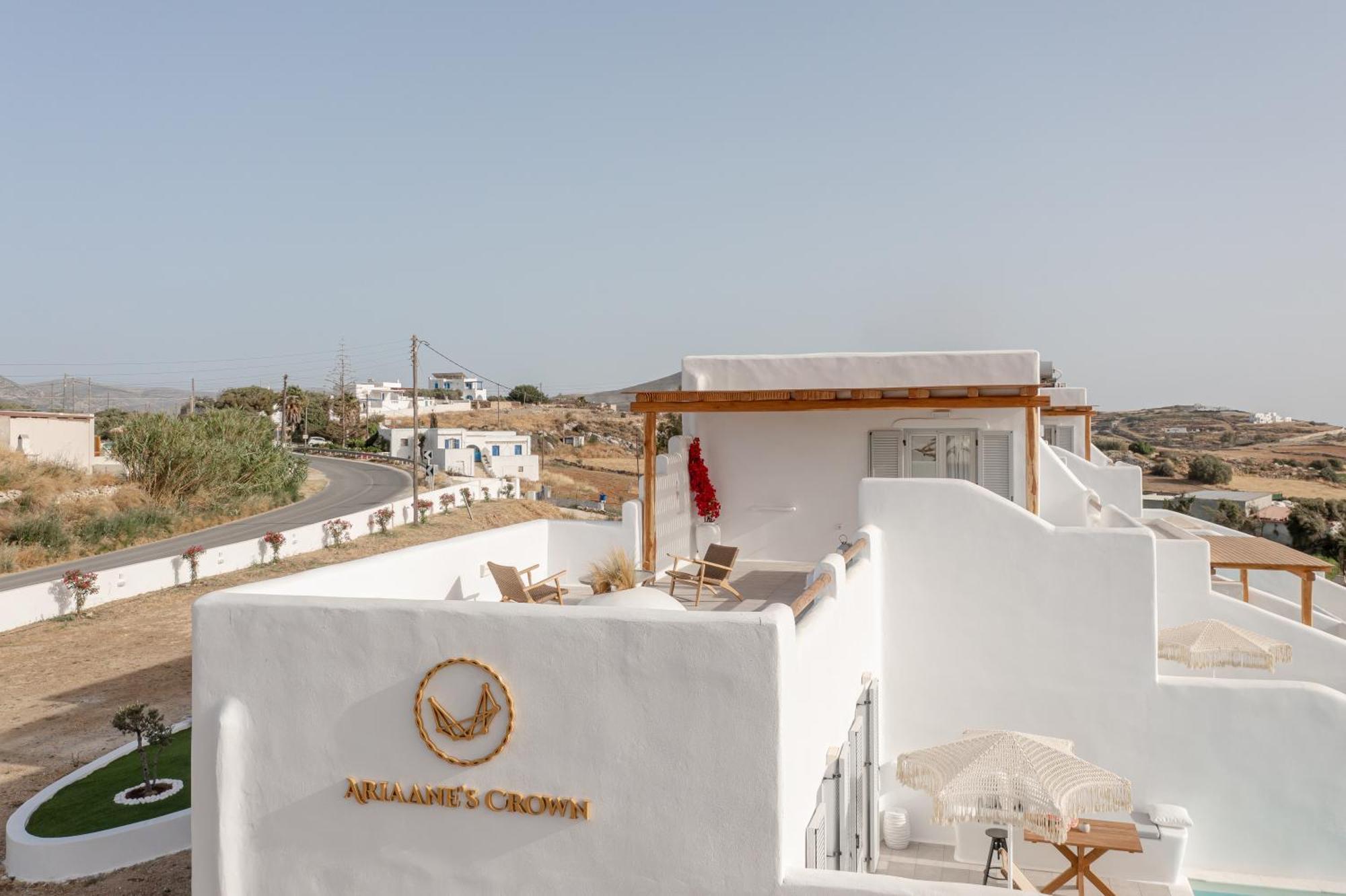 Ariadne'S Crown Luxury Suites With Private Pool Vivlos Exterior photo